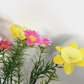 Narcissus And Pink Daisy Bush 35cm